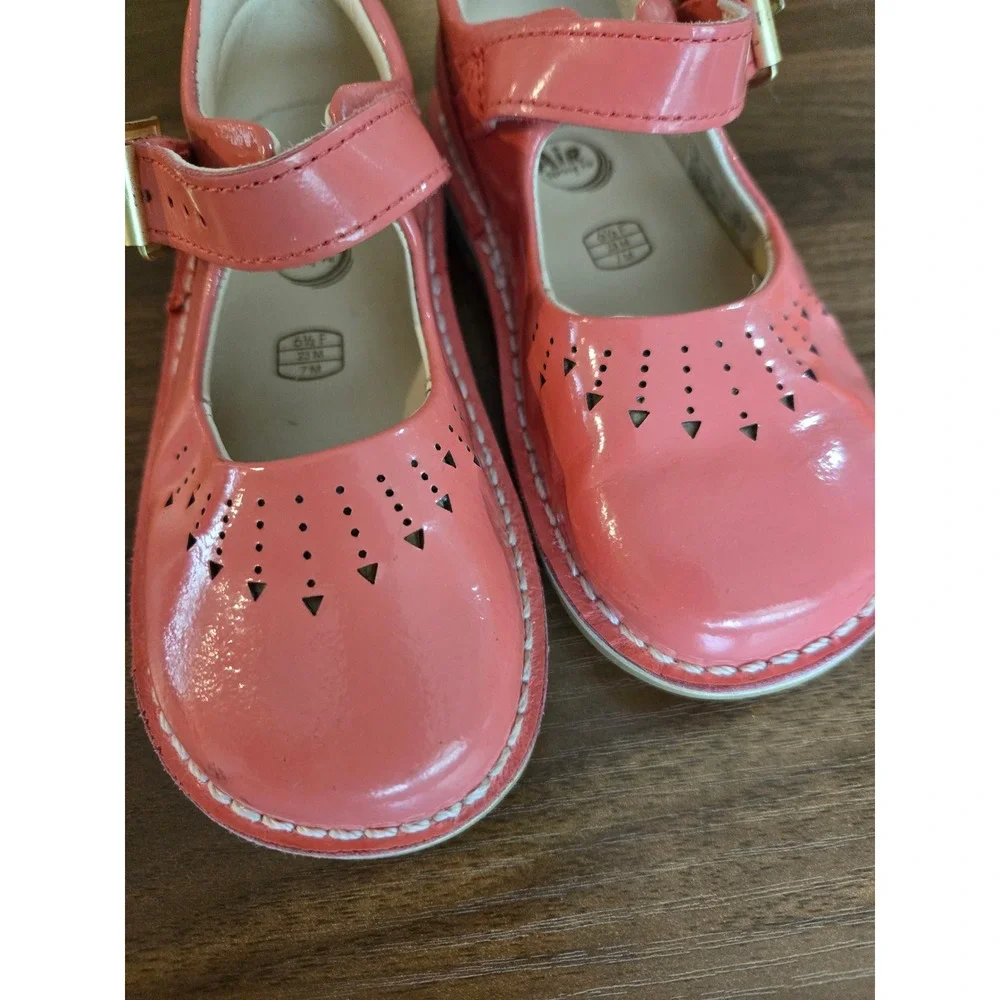 Clarks FirstShoes Coral Pink Patent Leather Mary Jane Air Spring FX Kids Size 7M